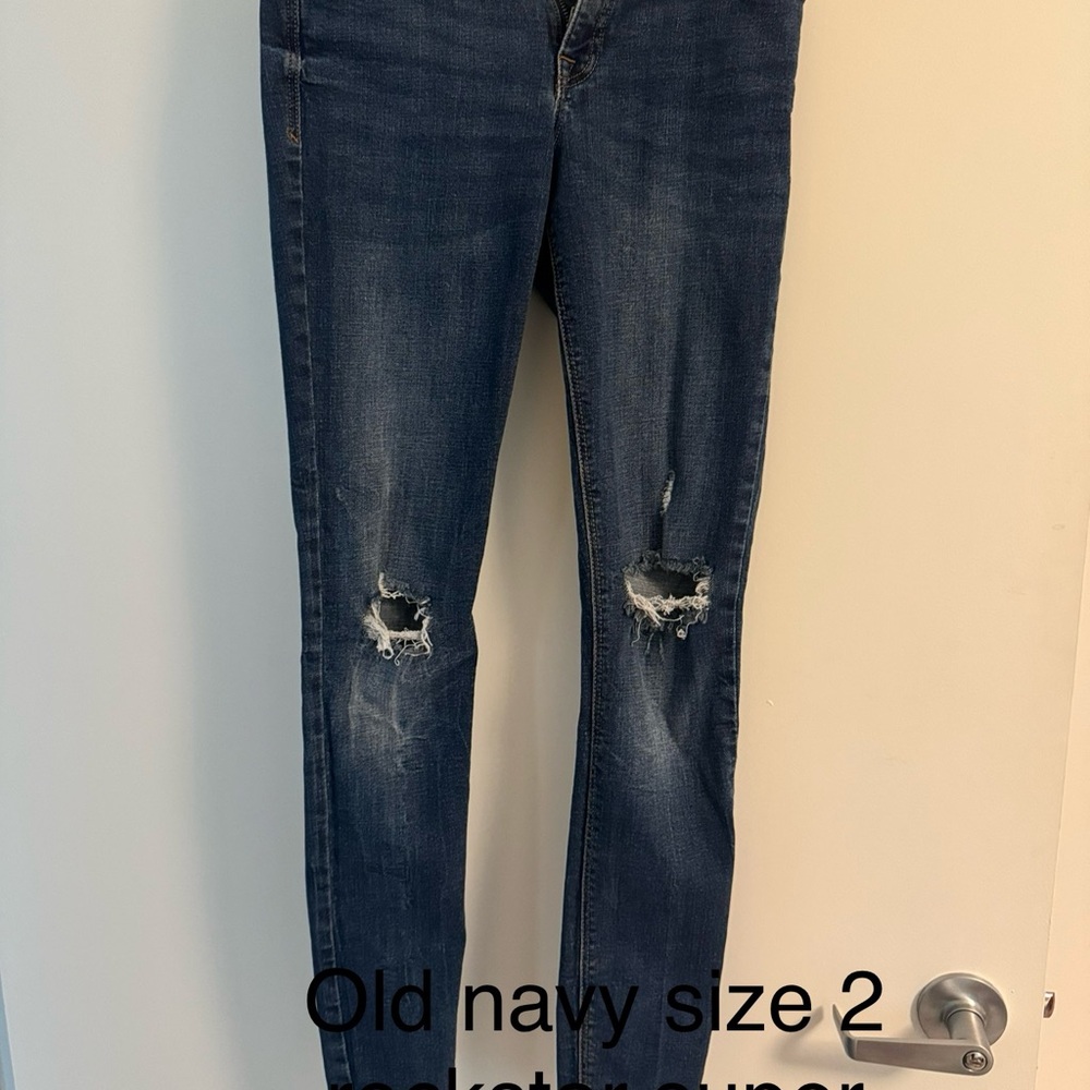 Old Navy Women's Distressed Blue Skinny Jeans